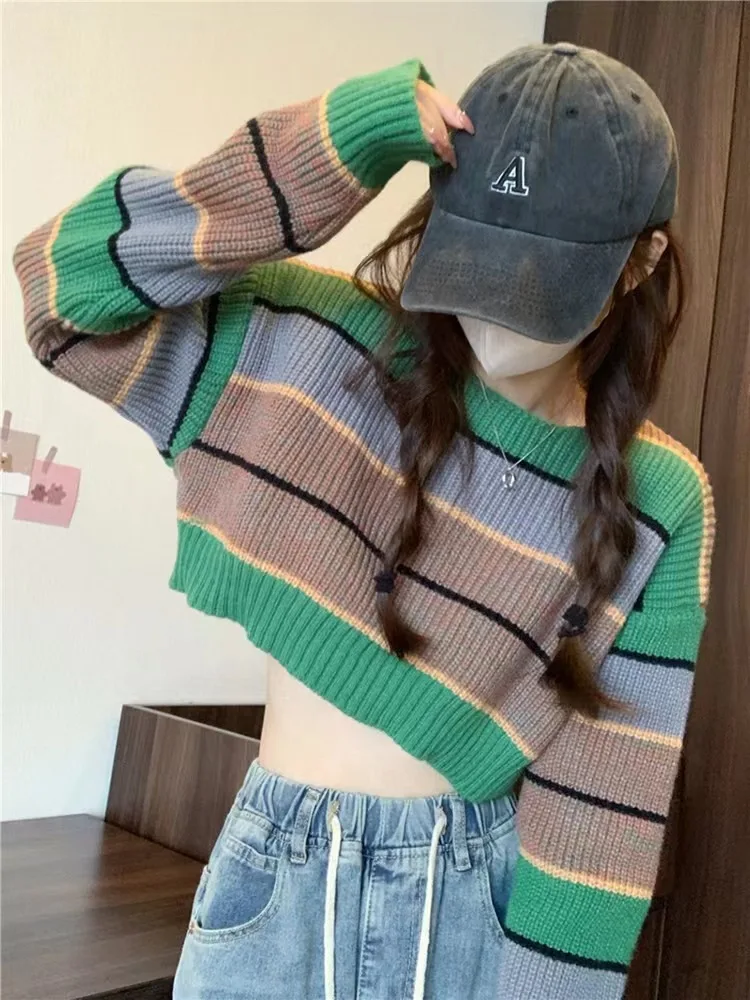 

2024 Autumn Short Lazy Style Color Matching Pulls Striped Casual Sweater Long-sleeved Loose Knitted Cropped Top Summer Fashion