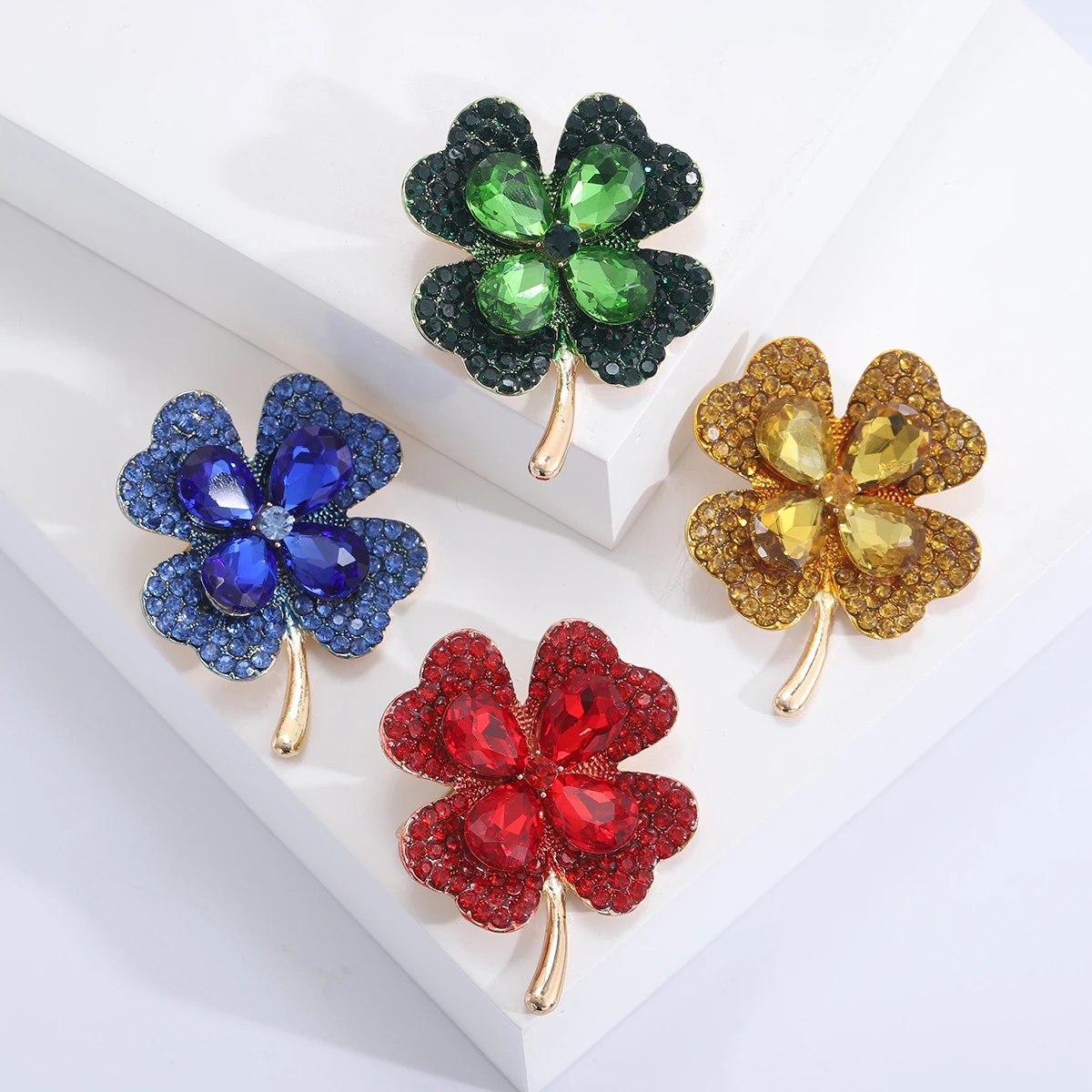 Rhinestone Shamrock Four Leaf Clover Brooches for Women Unisex Glass Plant Pins Banquet Party Backpack Gifts Jewelry Accessories