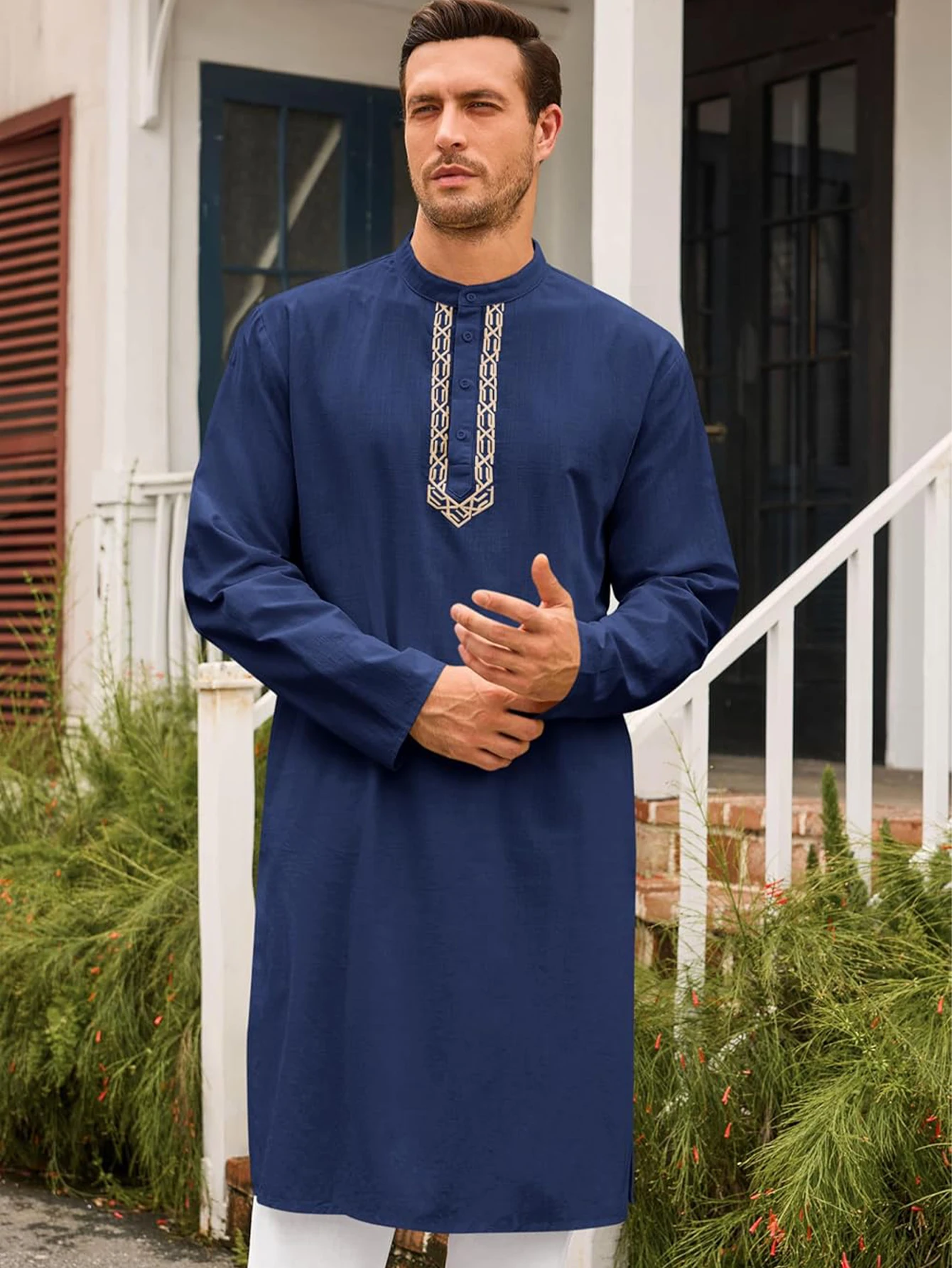 Men's Islamic Clothing Long Sleeve Embroidery Loose Muslim Kaftan Thobe Men Saudi Arabia Middle Eastern National Muslim Costumes
