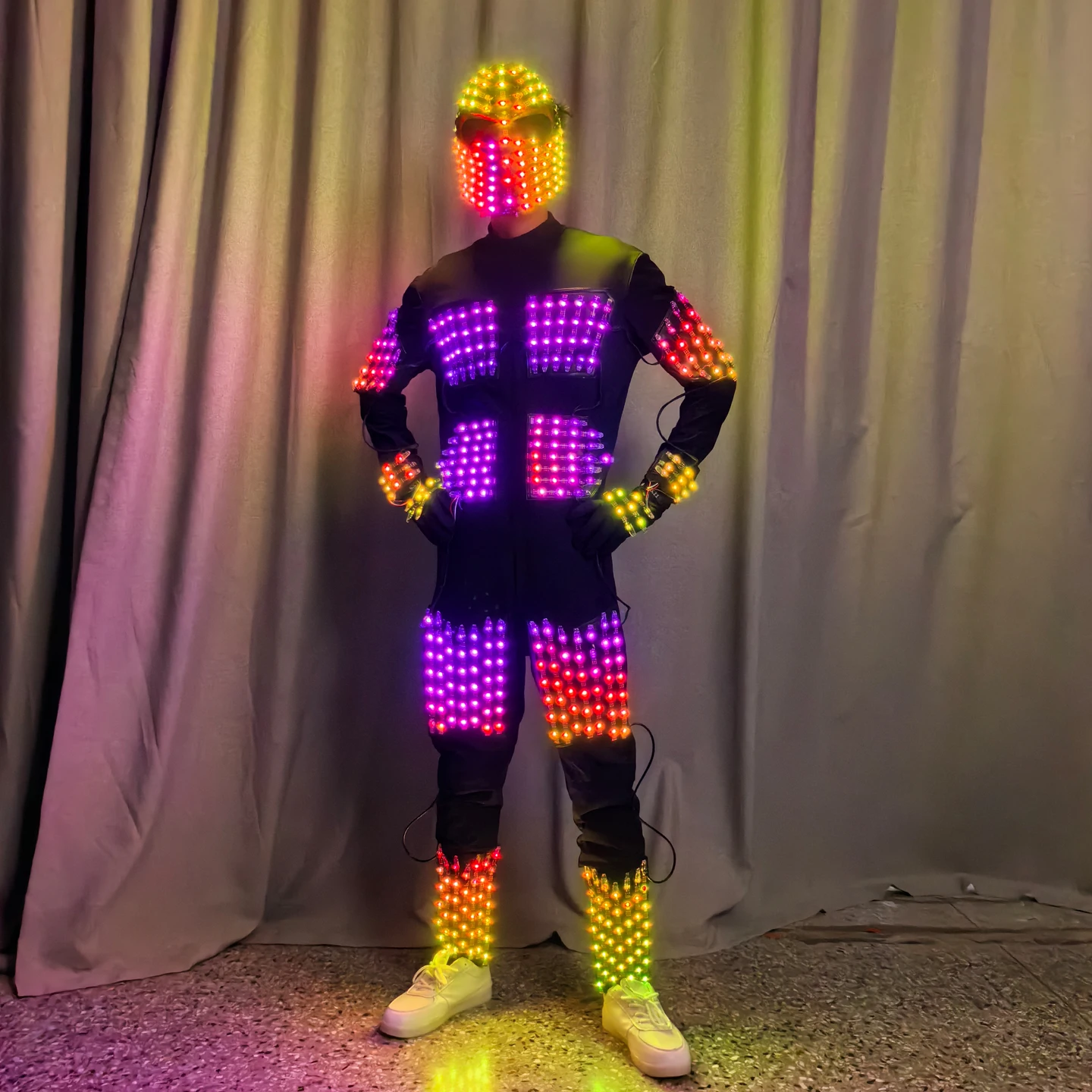 

Светящийся LED-костюм «Броня» с длинными рукавами и брюками, молодежный, модный, для выступлений, ночных клубов, сцены, флуоресцентный