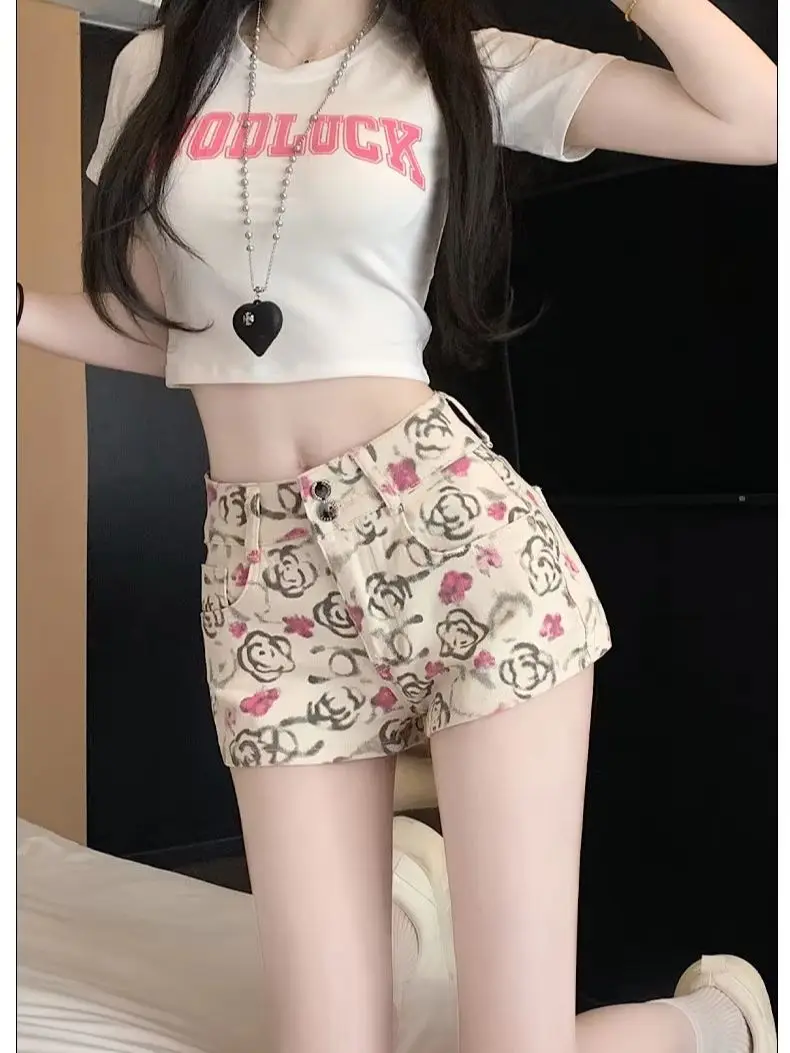

Sweet Rose Printed Denim Shorts Fashionable Versatile High Waisted Straight Leg Casual Pants Summer Women's Denim Shorts New