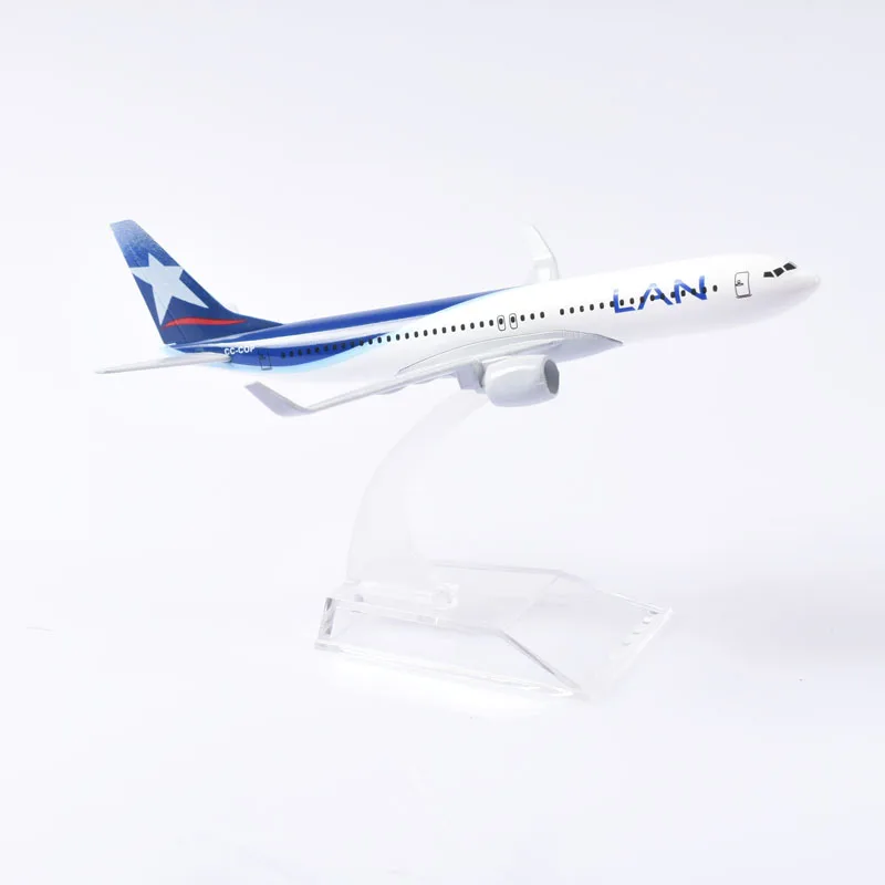 

Модель самолета JASON TUTU B737 из литого металла, 16 см, масштаб 1/400, LAN 737