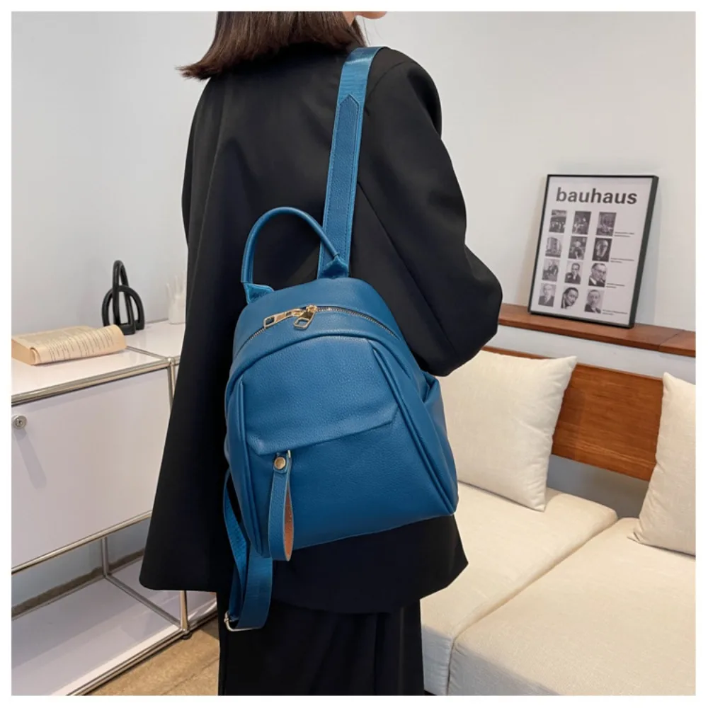 حقيبة ظهر ناعمة جديدة ذات سعة كبيرة متعددة الوظائف حقيبة مدرسية من جلد البولي يوريثان حقيبة يد كاجوال للنساء