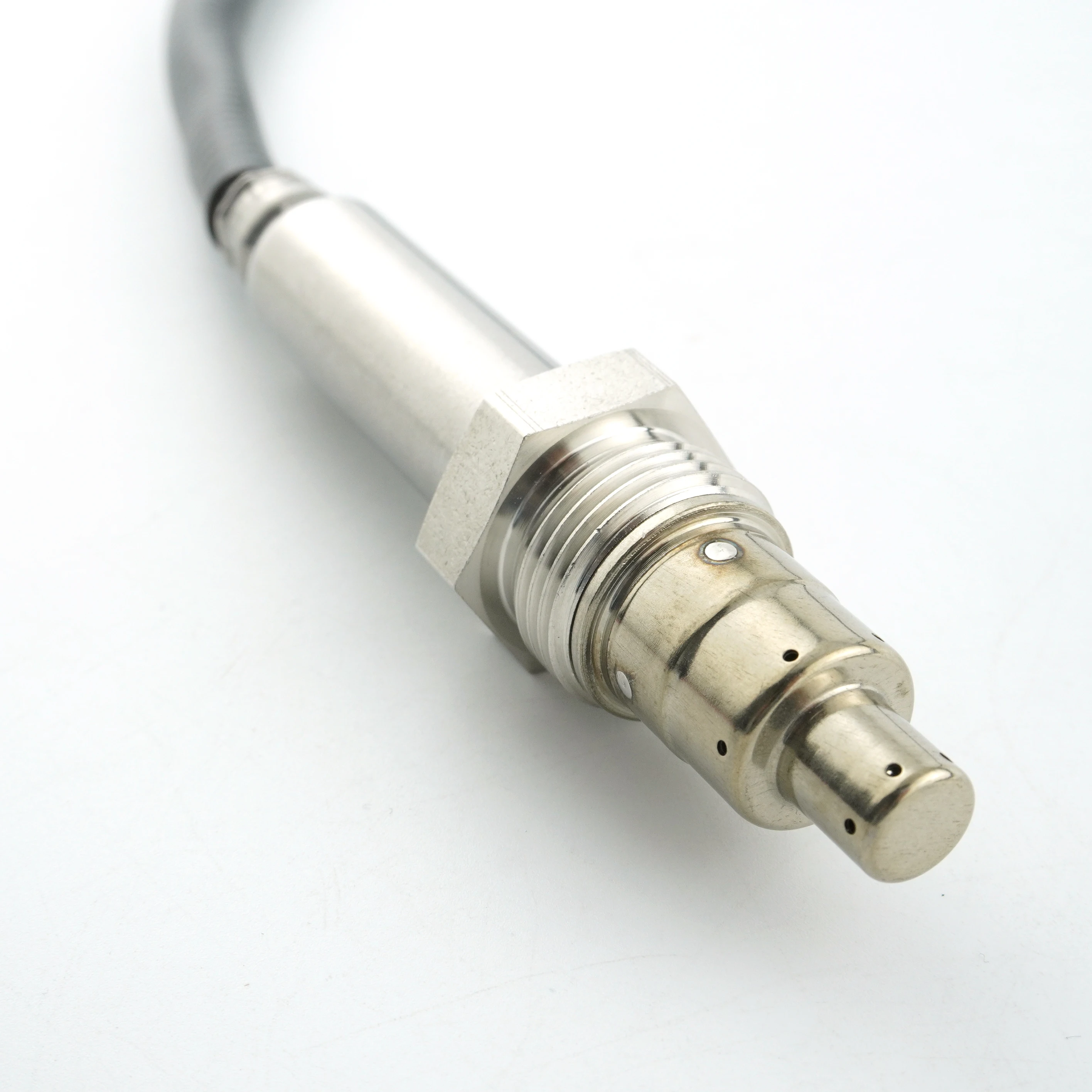 

04L907805AT Good Quality Nitrogen Oxide Sensor Of VW Volkswagen Caddy TDi 2015 - 2020