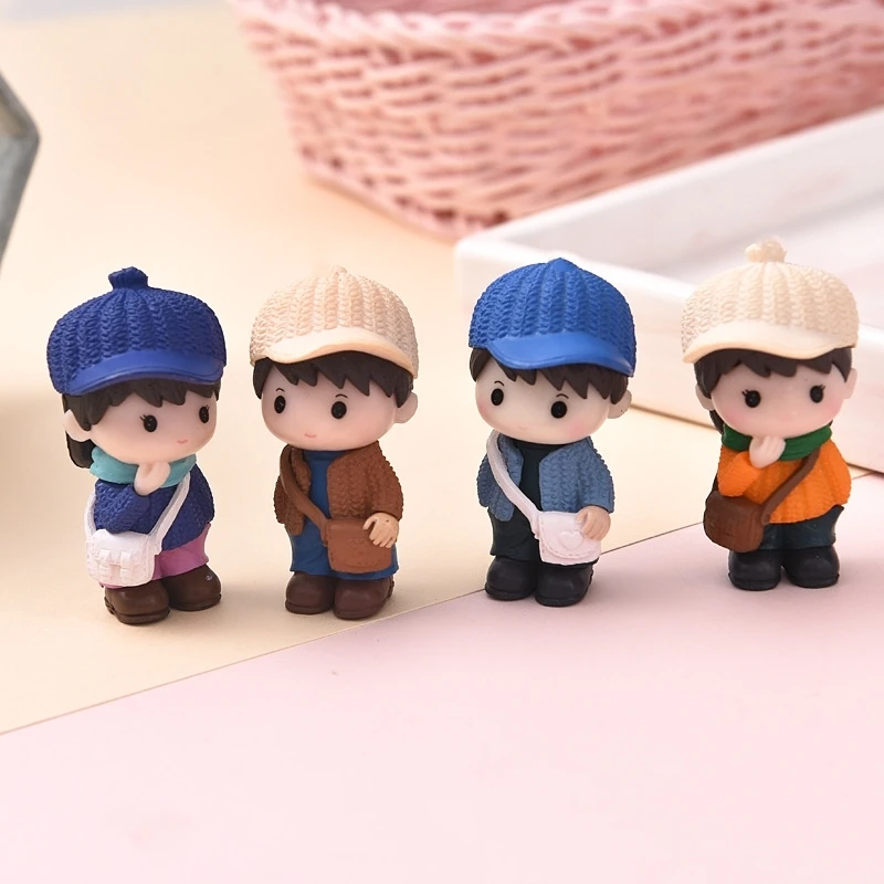 4 PCS Cartoon Shoulder Bag Couple Doll Creative Bedroom Desktop DIY Ornament Boy Girl Doll Miniature Doll Valentine's Day Gift