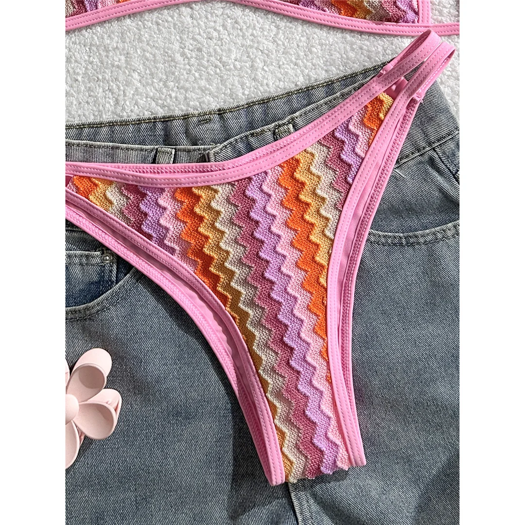 2026 Gestreifter High-Leg-Cut Brasilianischer Bikini Damen-Badeanzug Zweiteiliger Bikini-Set Badebekleidung Badeanzug V8216 – Detail 6