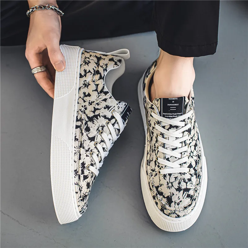 Men's Shoes 2023 Comfortable Breathable Canvas Shoes Thick Sole Korean Version Trend Versatile Fashion Elevated Casual Shoes