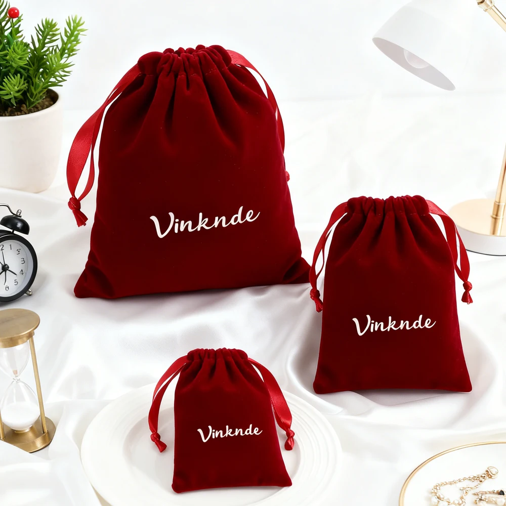 

50 шт., мягкая бархатная сумка для ювелирных изделий с логотипом, 7x9 см, органайзер на шнурке, маленькая подарочная сумка для конфет, косметическая сумка