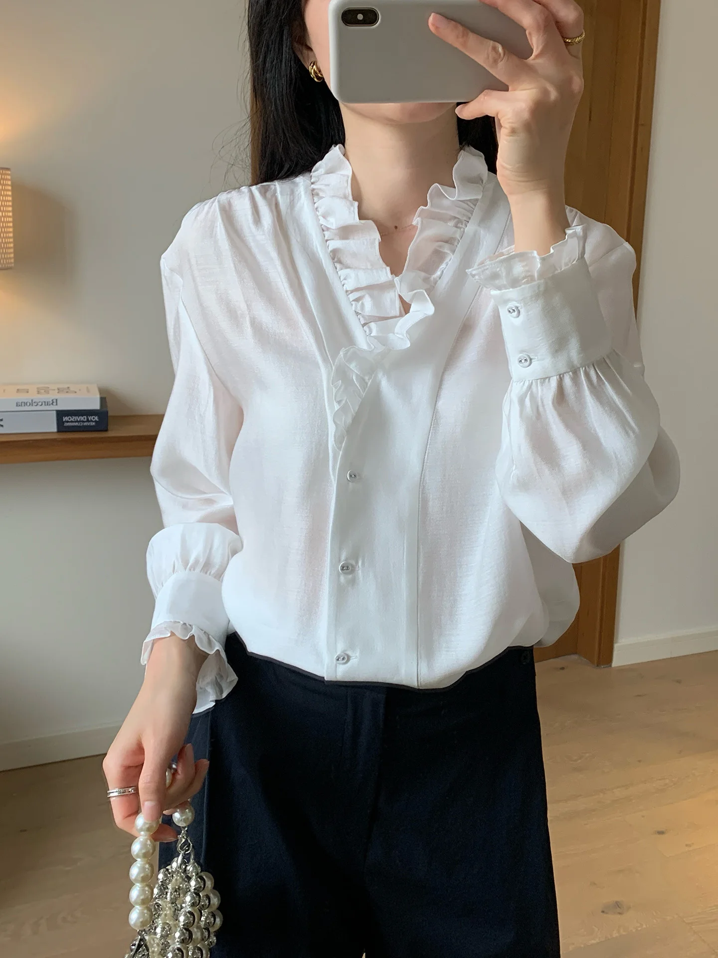 

Женская модная рубашка с длинным рукавом и V-образным вырезом из модала, французский стиль, для работы и повседневной носки, с кружевной отделкой, прямого кроя, весенняя коллекция