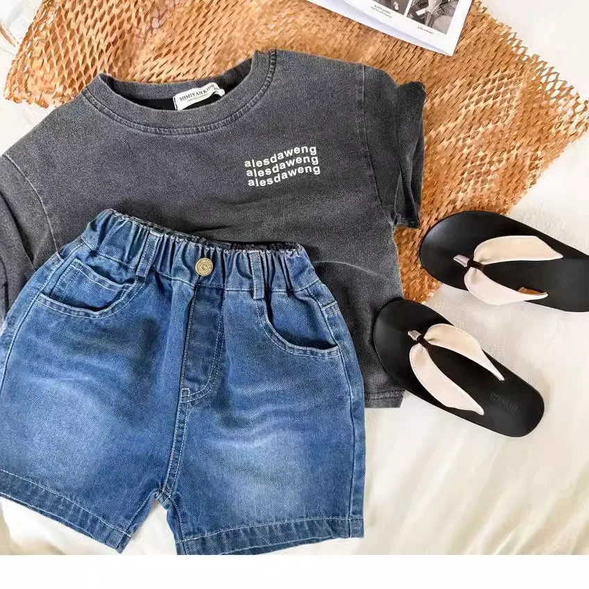 T-Shirt neue Sommer Kinder Kleidung schöne Jungen Baumwolle Kurzarm vielseitige koreanische Rundhals-Tops 2024 cool