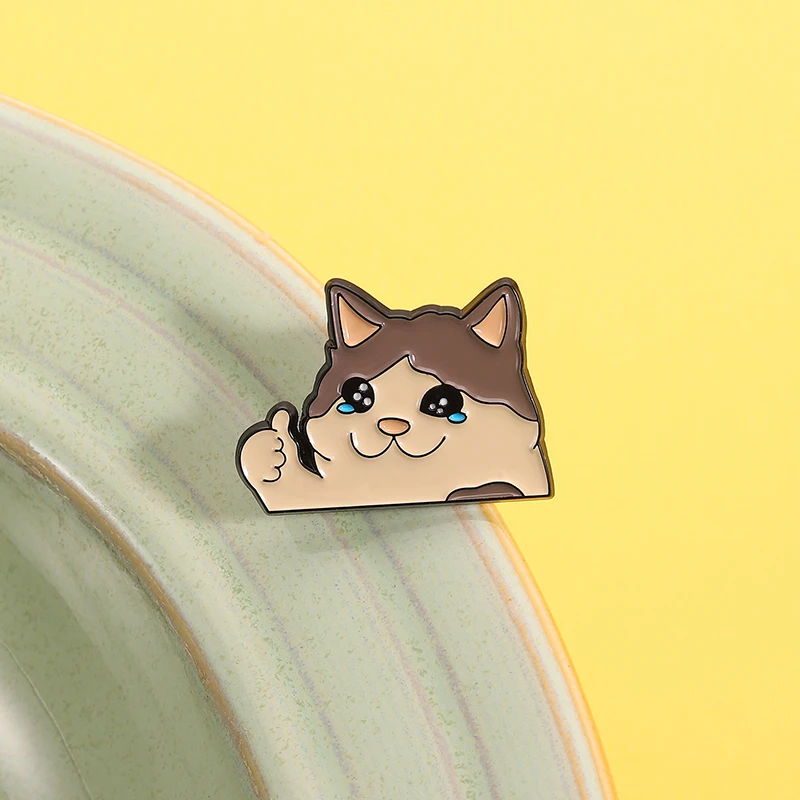 Kawaii Thumb Up Crying Cat Enamel Brooch Funny Humorous Animal Lapel Backpack Badge Jewelry Gifts For Cat Lovers