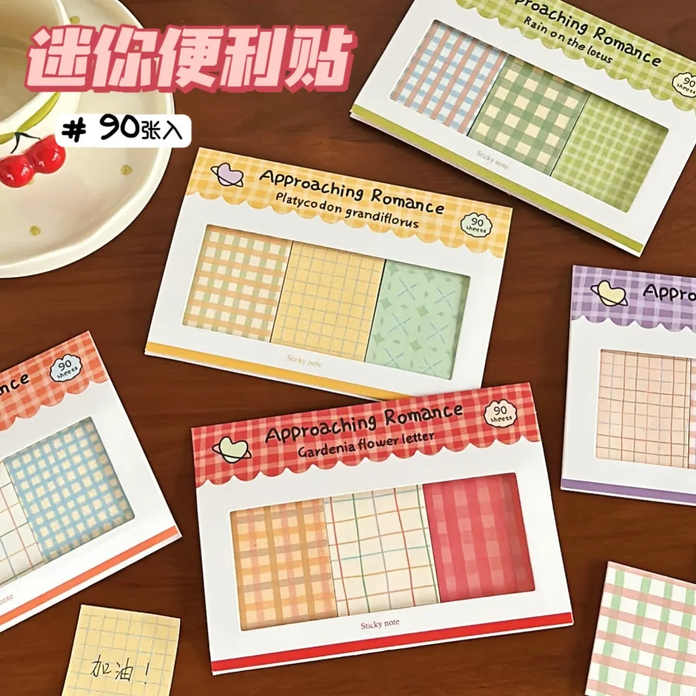 

Новая комбинация в клетку для романтической серии декоративных материалов для рукоделия: базовая бумага и стикеры.