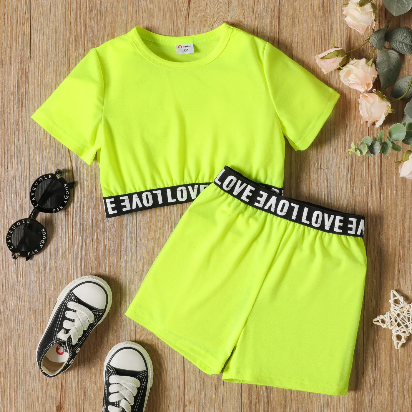 PatPat 2-piece Toddler Girl Letter Print Crop Tee and Elasticized Shorts Set