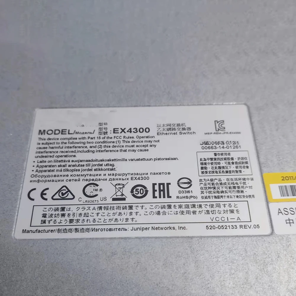 

1pcs 48 Gigabit POE+ Power Supply Three-Layer Network Management Switch EX4300