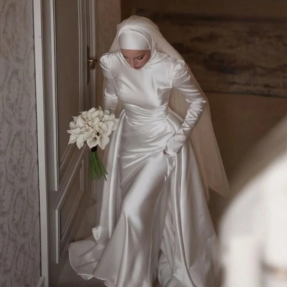 Luxuriöse muslimische Meerjungfrau-Hochzeitskleider mit abnehmbarer Schleppe, langen Ärmeln, hohem Kragen, Satin, formelles Brautkleid, individuell gestaltet