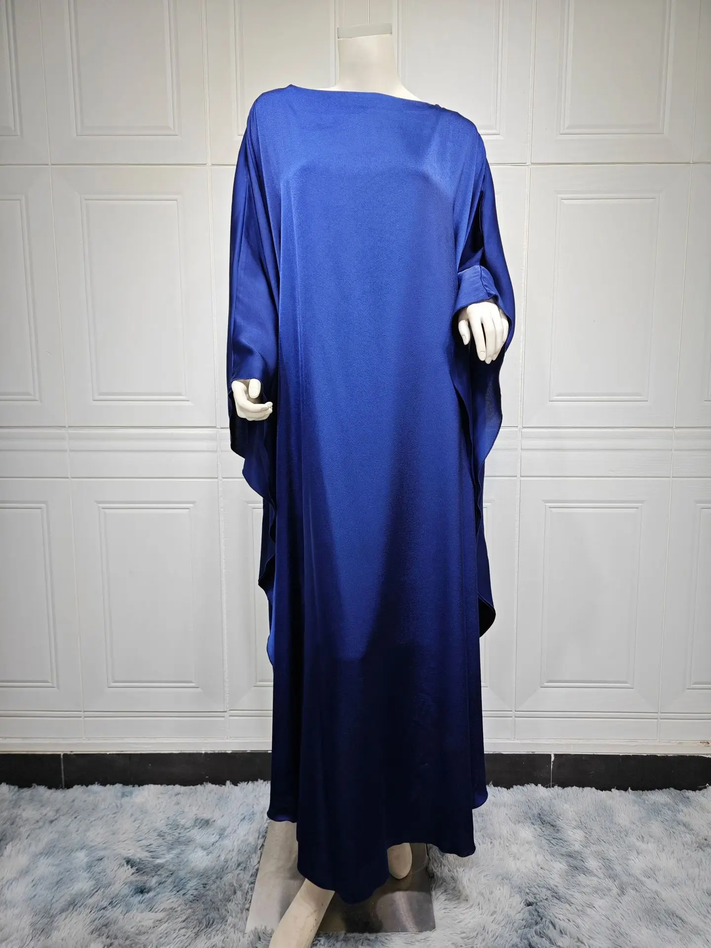 2024 Hot Ramadan Eid Khimar Soft Satin Batwing Abaya Dubai Luxury Turkey Islam Muslim Kaftan Modest Dress For Women Kebaya Damen