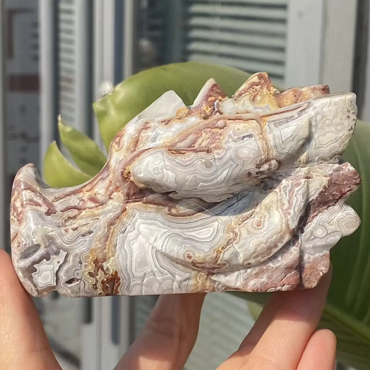 

Natural Mexican Agate Quartz Crystal Dragon Head, Hand-Polished, Demagnetized, For Divination, Meditation, Home Or Office Decora