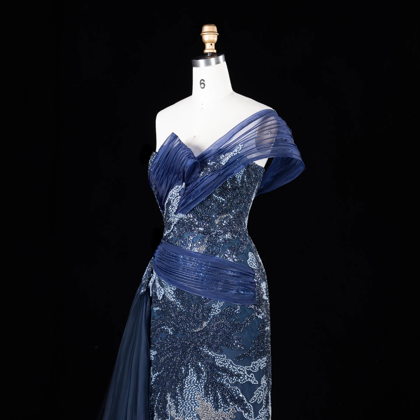 Sharon Said Luxuriöses Abendkleid in Grün mit Farbverlauf, schulterfrei, mit Perlenapplikationen, für Damen, Hochzeit, formelle Party, Modell SS293, maßgeschneidert – Detail 16