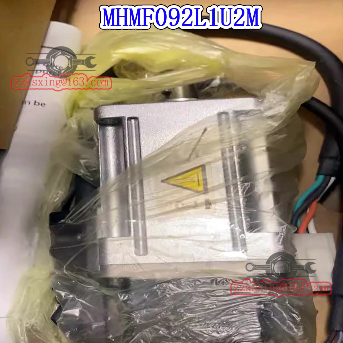 Brand New MHMF092L1U2M Original In Box AC Servo Motor Fast Shipping