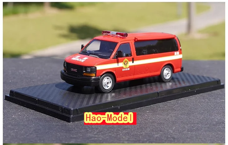 

Модель автомобиля SunYork 1:43 для Chevrolet GMC Savana, литая металлическая игрушка из смолы, подарок на день рождения для мальчиков, хобби-дисплей, коллекционные украшения