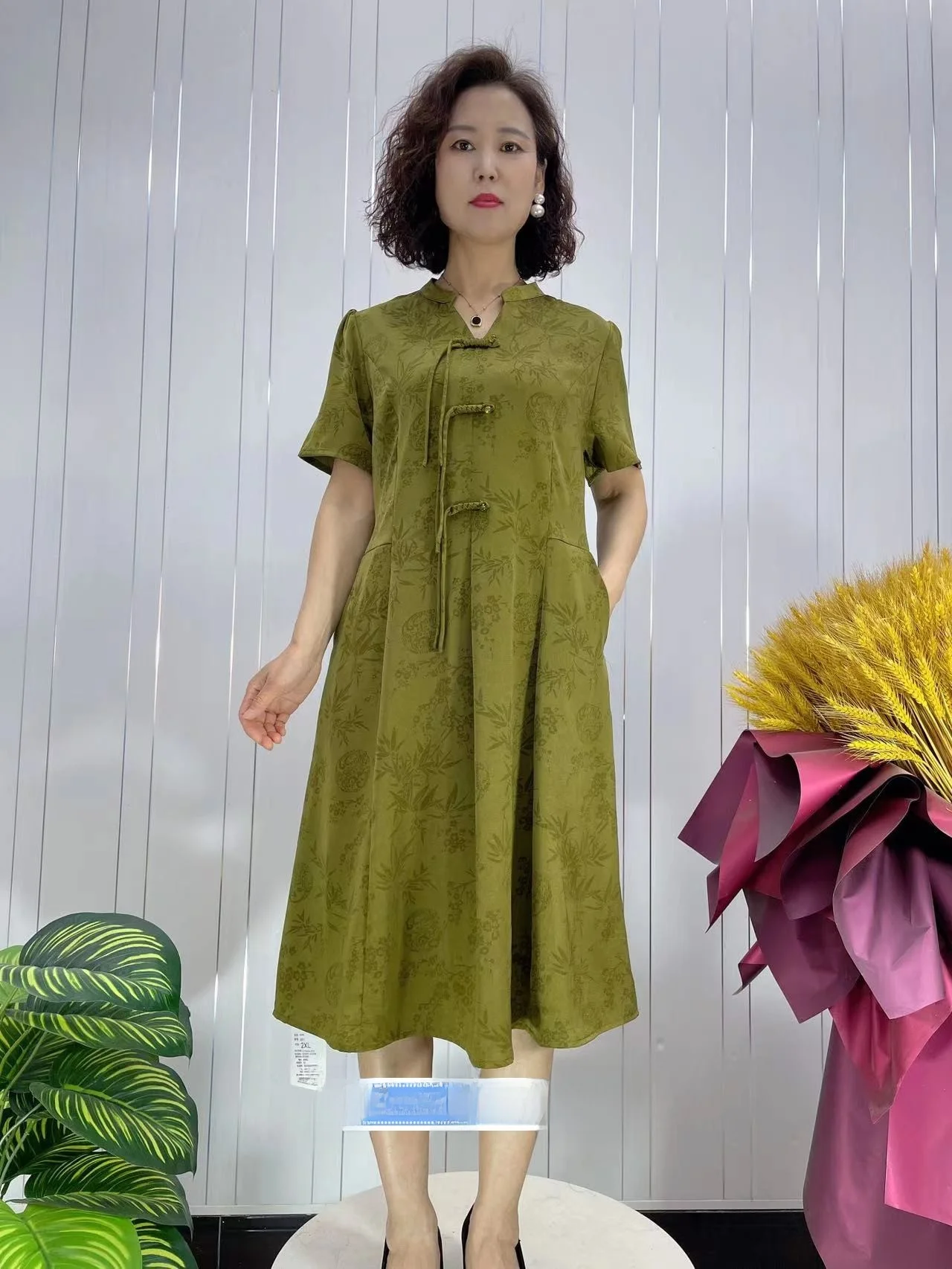 

Шелковый V-образный ортопедический Dr Женская одежда Materni Летняя новинка Sle Китайский Sle Женский Dr среднего возраста и ly