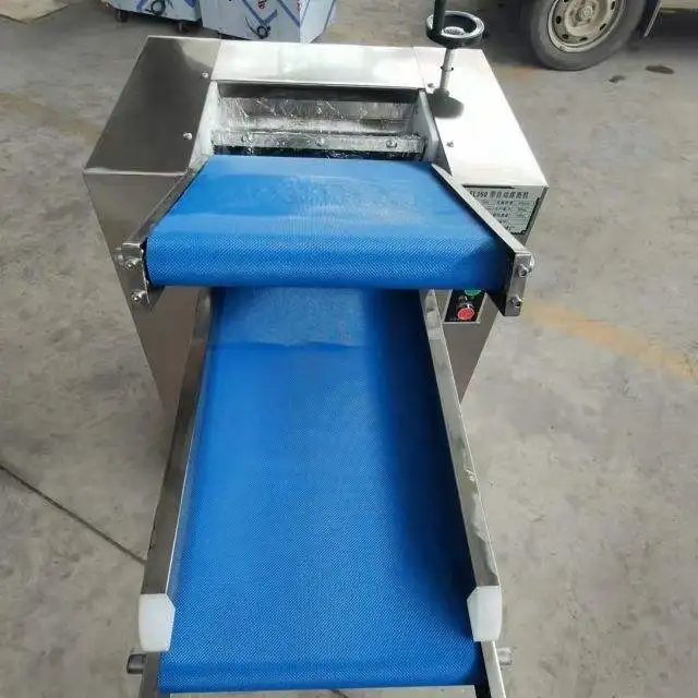 آلة تقطيع العجين المحمولة على سطح الطاولة، آلة ضغط العجين التجارية للملمس الرقيق والسلس مع طعام المطاعم