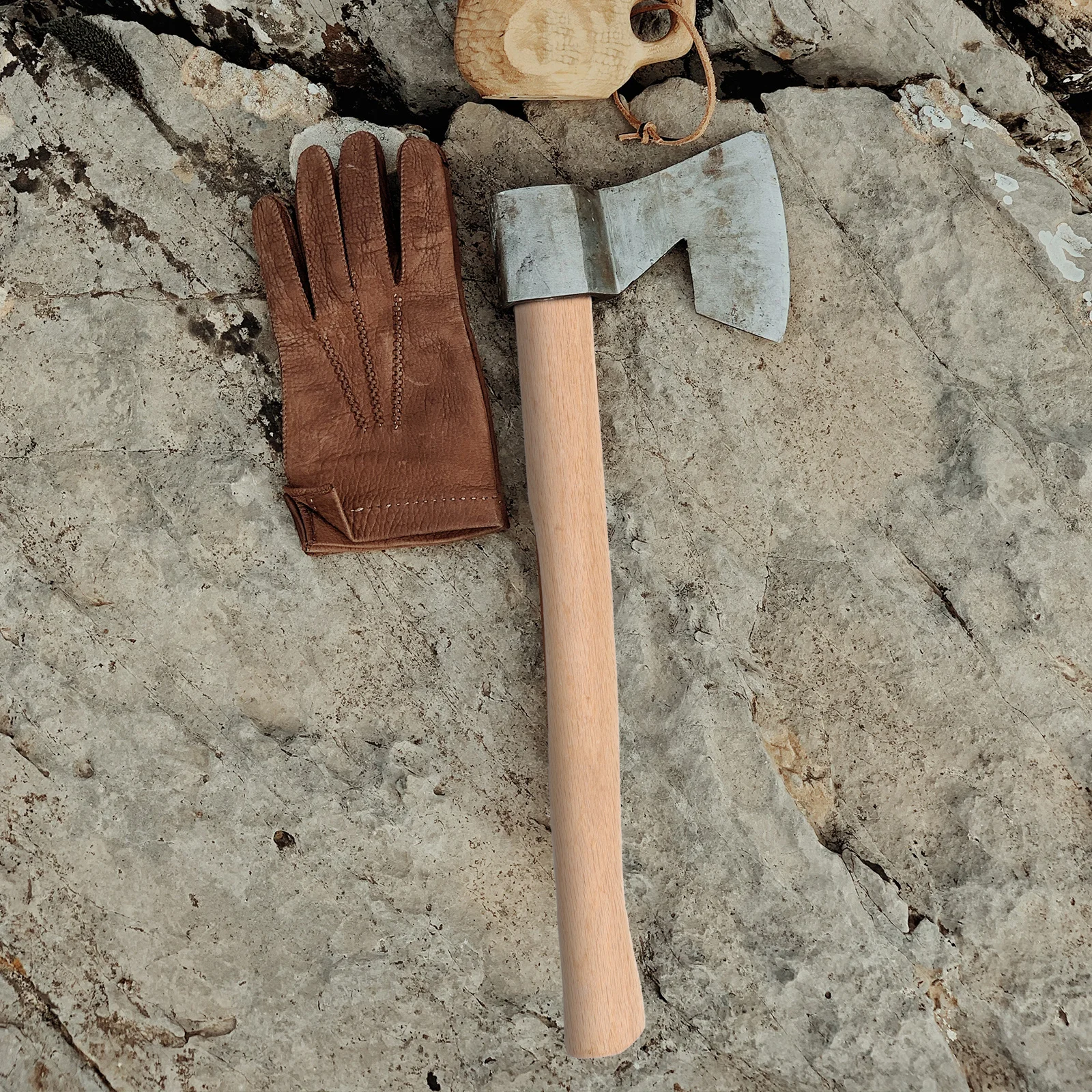 

Premium Wood Handle Replacement for Axe and Hatchet Smooth Long-Lasting Firewood Cutting Tool with Easy Installation Grip