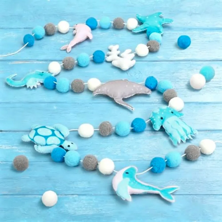 Ocean Animal Felt Banner Hanging Garland 3D Blue Sea Animal Pom Ball Pre-Strung Banner Ornament for Summer Holiday Birthday Par