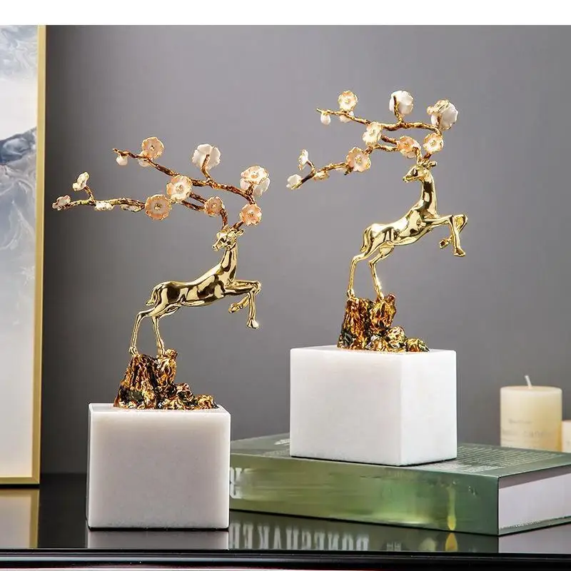 

Golden Metal Simulation Animal Sculpture Copper Sika Deer Artificial Flower Plum Blossom Marble Base Home Decoration