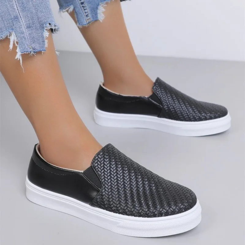 Women's Plus Size Casual Shoes Solid Color Sneakers Thick Bottom Anti-slip Round-toe Slip on Loafers Zapatilla Deportiva Mujer