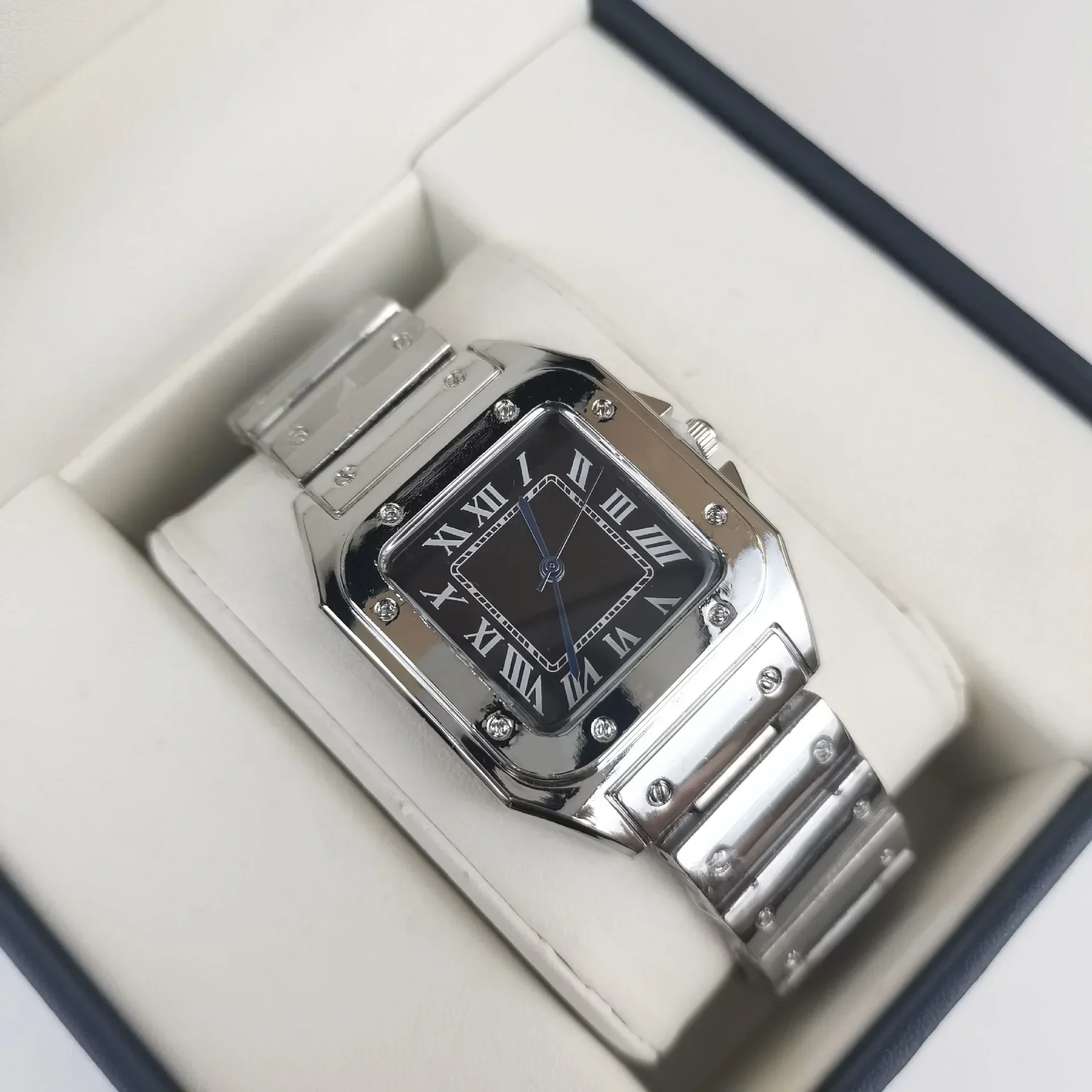 ساعة مصممة فاخرة للجنسين بحزام من الفولاذ المقاوم للصدأ، نمط احترافي للأعمال، ساعة عصرية عالية الجودة