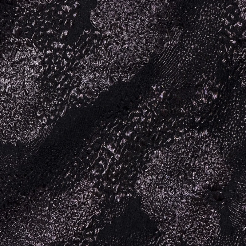 

Жаккардовая ткань глянцевая черная с геометрическим тиснением, фактурная, для драпировки, дизайнерская, ручной работы, для рукоделия, домашнего декора, пошива платьев, вечерних нарядов
