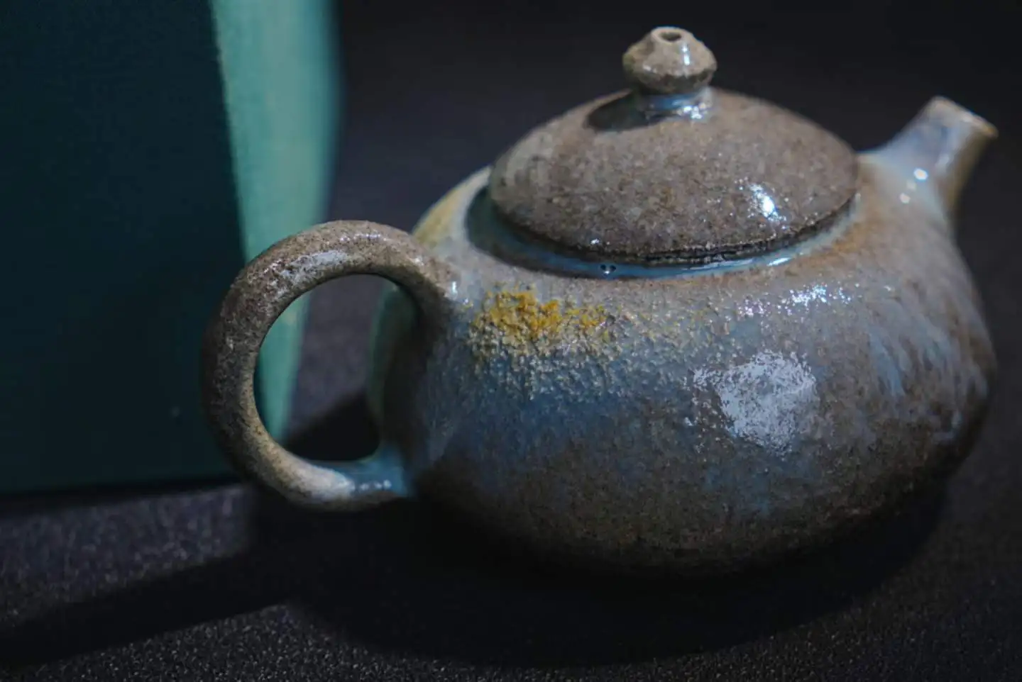 

Handmade Jianshui Purple Pottery Wood-fired Teapot Yunnan Zitao Kiln Change Tea Pot Unique Kung Fu Teaware Gift For Tea Lovers