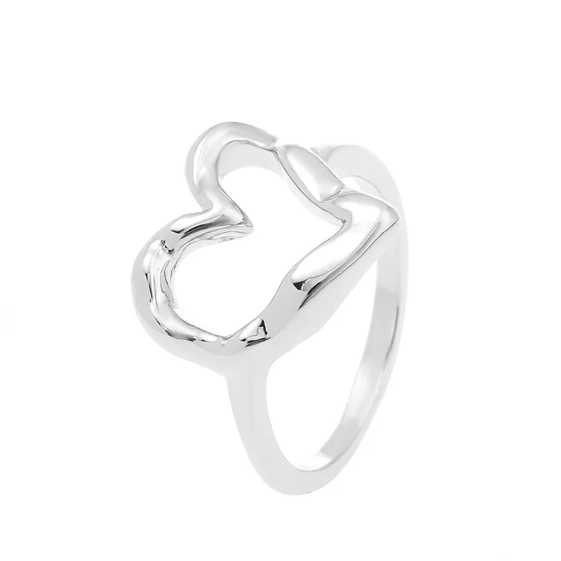 Hollow Love Heart Rings for Women Simple Alloy Index Finger Ring Gold Color Black Silver Colors Jewelry Party Female Accessories