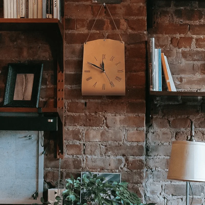 Italy Aesthetic Wall Clock Unique Old Style Silent Chic Wall Clock Design Fancy Reloj De Pared Para Sala Wall Decoration