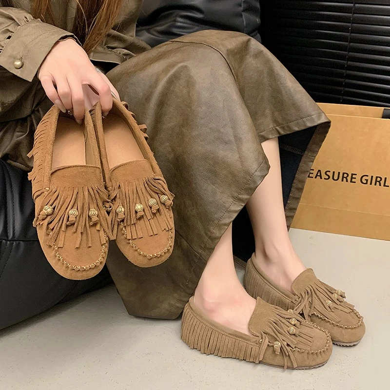 

Nwe Flats Luxury All-match Flat Bean Shoes Slip-on Lazy Women's Shoes Soft Soles Shallow Mouth Retro Tassel Women's Shoes