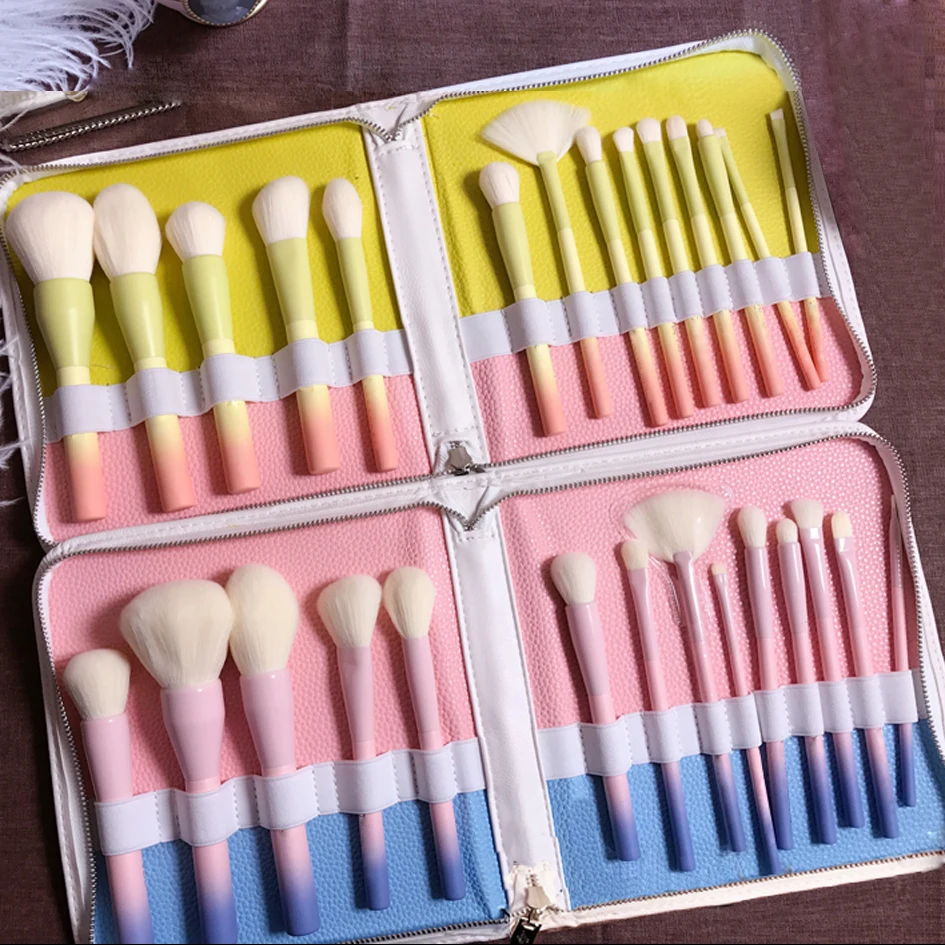 

14pcs Gradient Makeup Brushes Set Comfortable Synthetic Hair Make Up Brush Foundation Eye Shadow Lip Brushes with Cosmetic Bag