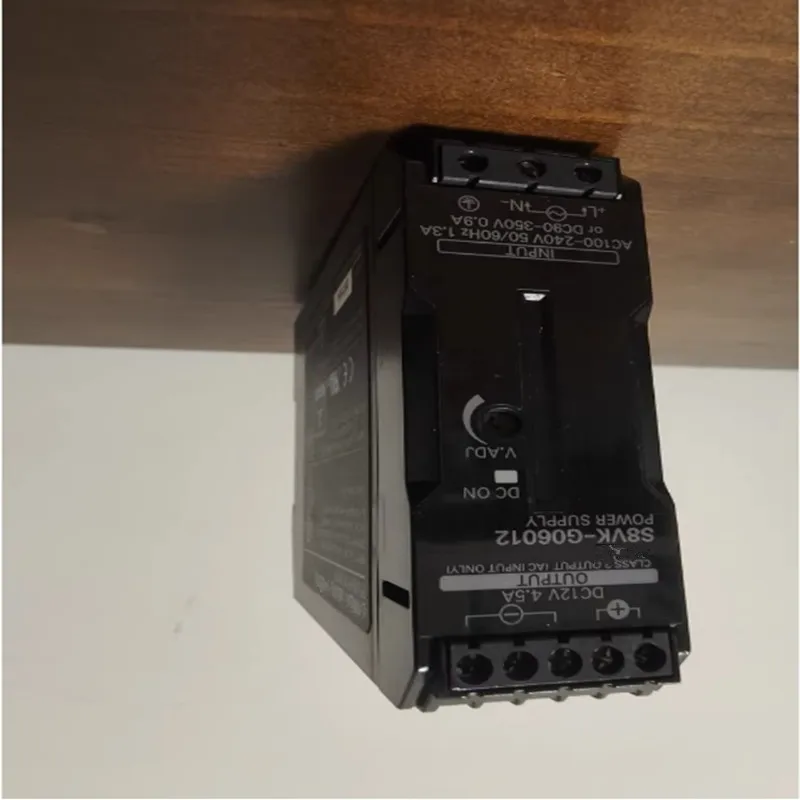 

Новый оригинальный выключатель питания S8FS-C35024J S8FS-C03524J D2D-1000
