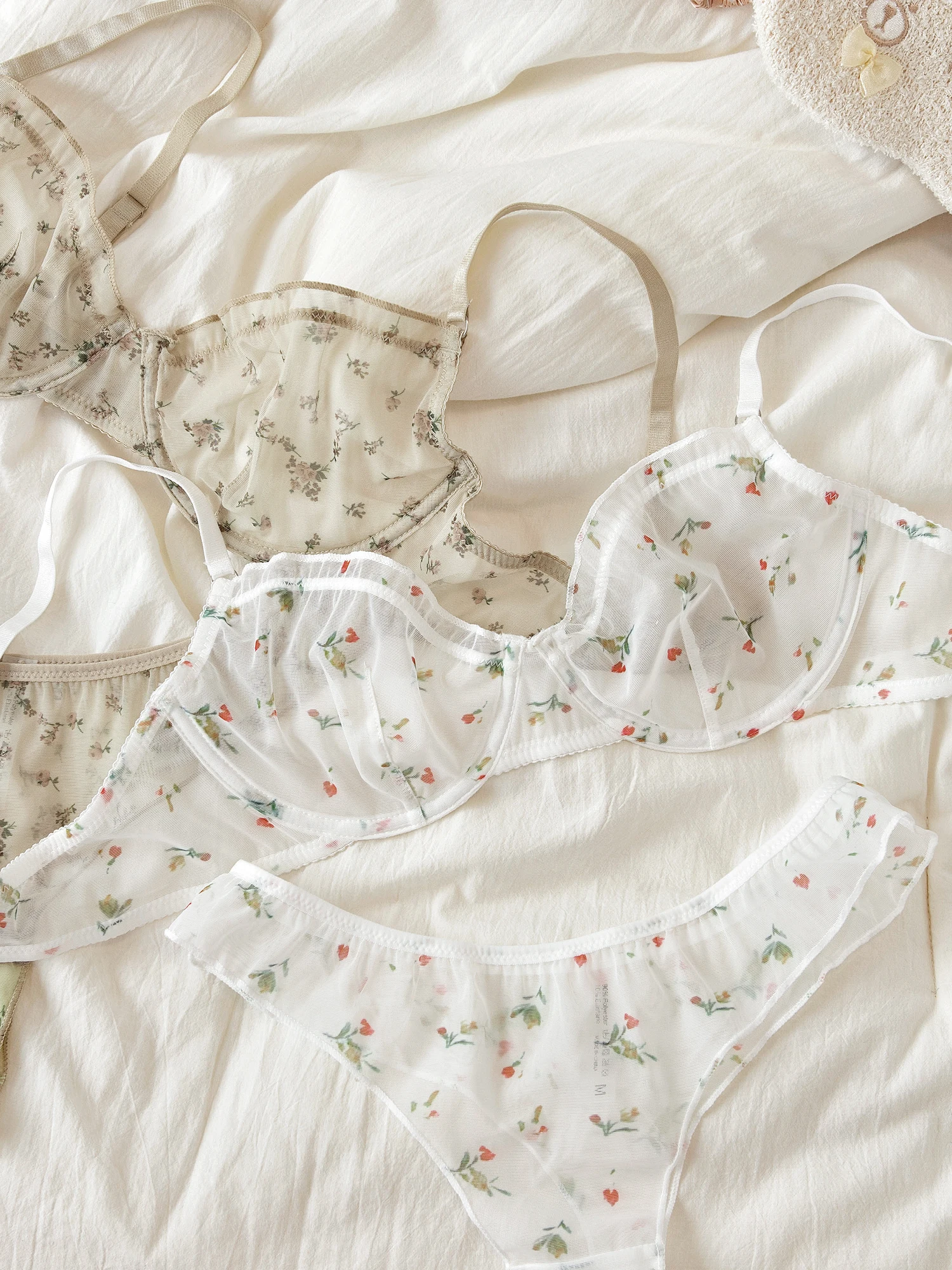 Lace mesh sweet large size lingerie thin floral small bust girl's underwear triangle cup bra set fresh underwear bow bras