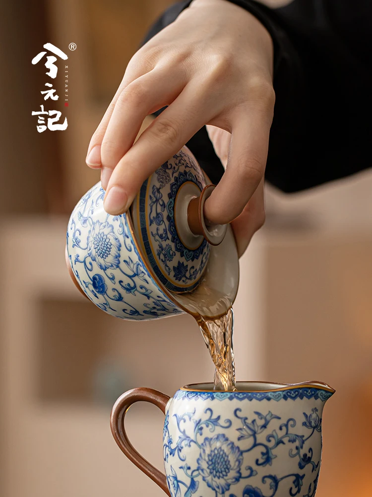 Blue and White Ru Ware Sancai Gaiwan Tea Cup Single High-End Set with Lid Household Three-Piece Kung Fu Brewing Bowl