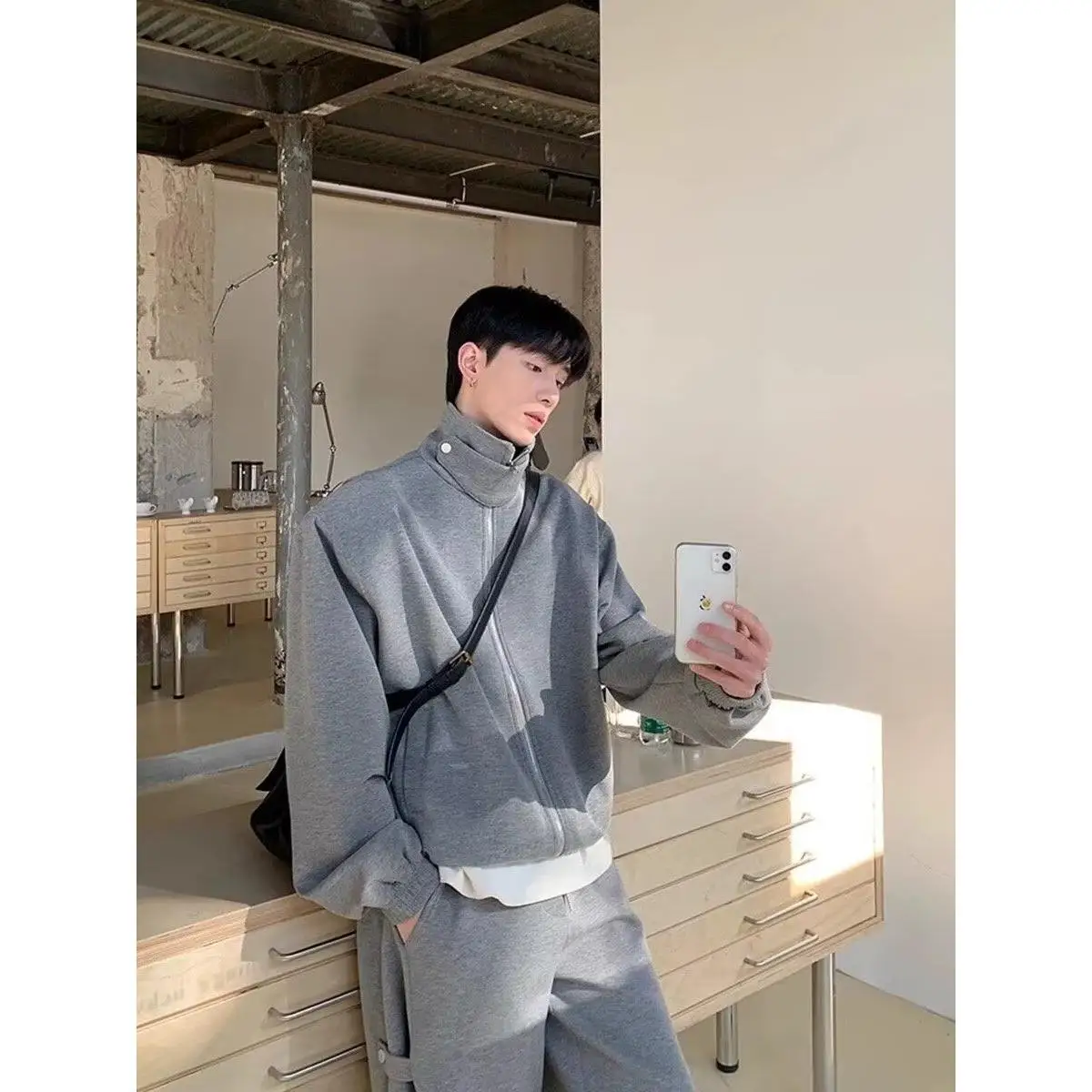 

Мужской комплект для активного отдыха: модная куртка и брюки, стильный зимний ансамбль, полиэстер, футболка с длинным рукавом