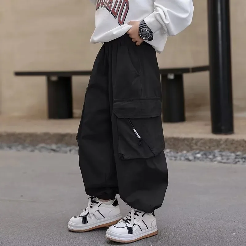4-14 Jahre Jungen Casual Latzhose UNITIM Herbst Kinder Jungen Cargo-Hose Lose Elastische Taille Junior Jungen Hose mit Schriftzug Kinder Jungen Hose – Detail 20