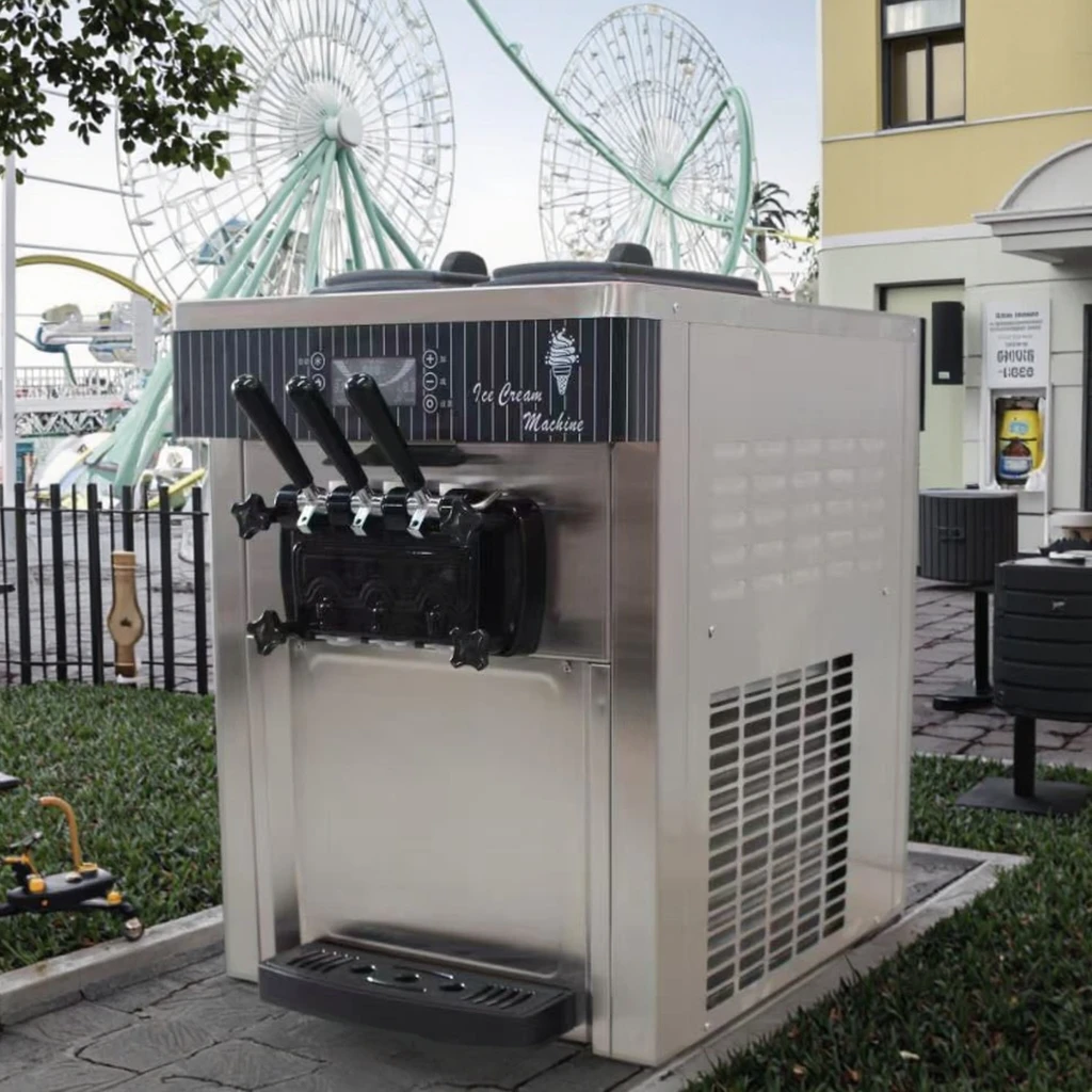 

Ice Cream Machine Is Used On The Food Truck Stainless Steel Multi-Functional Custom Mobile Bars & Fast Food Trucks