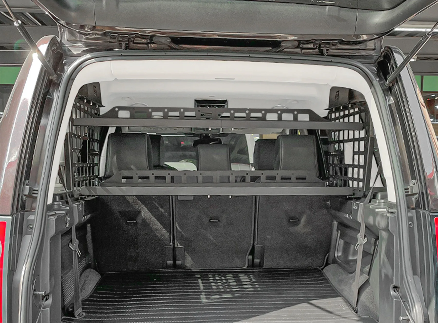 For Land Rover Discovery 3 LR3 / Discovery 4 LR4 2004-2016 Side Window Bracket Modification Storage Panel Rear Trunk Molle panel