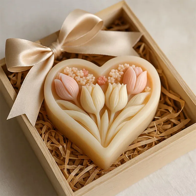 Silicone Mold for Heart-shaped Tulip Candles – DIY Craft Kit for Scented Candles, Plaster, and Soap Making with clear texture
