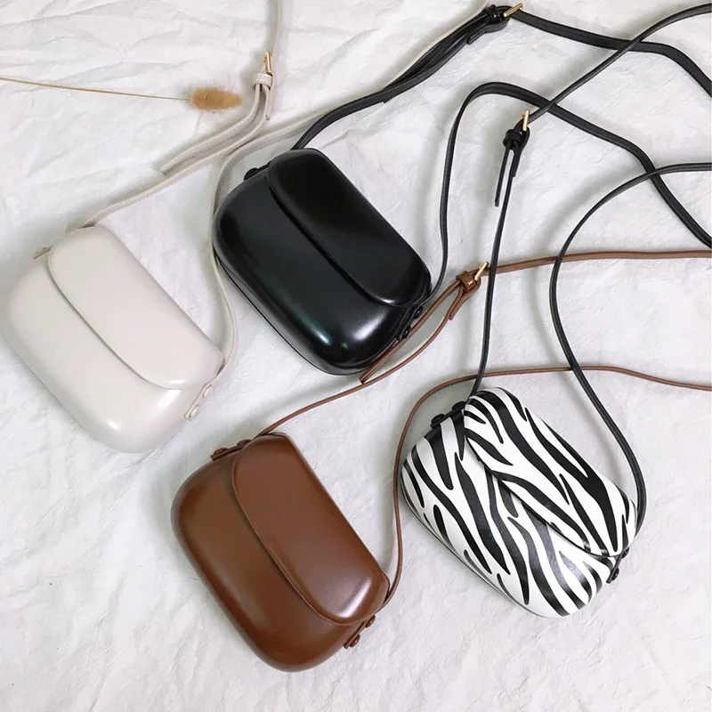 

Mini Vintage Saddle Bag 2025, Adjustable Crossbody Purse for Women, Small Convertible Shoulder Bag for Daily Use & Travel