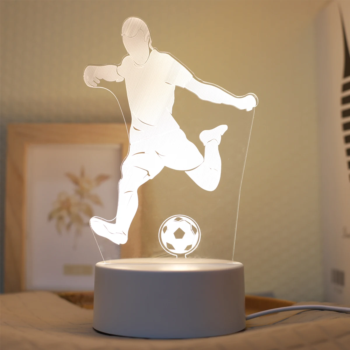 3D Creative Football Night Light, USB Sports Decoration Home Decoration Desktop Creative Desk Lamp