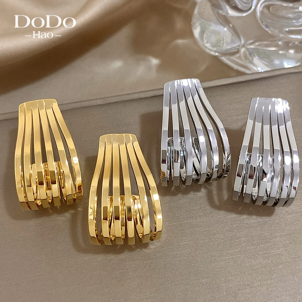 DODOHAO Stainless Steel Metal Punk Cool Gold Color Thick Hollow Stripe Hoop Earring for Women Geometric Chunky Hoops Earring