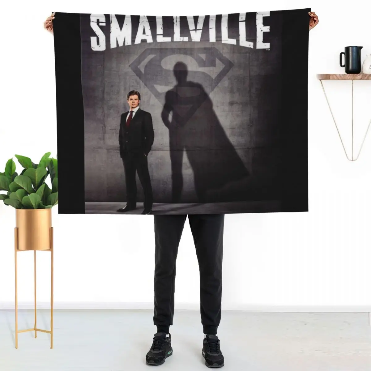 

Smallville Best Movie Throw Blanket Long Lasting Soft Plush Blanket for Daily Use