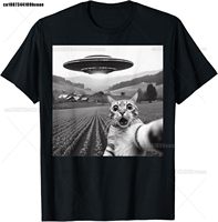 Cat Selfie With Alien UFO Funny Cat Gifts For Men T-Shirt